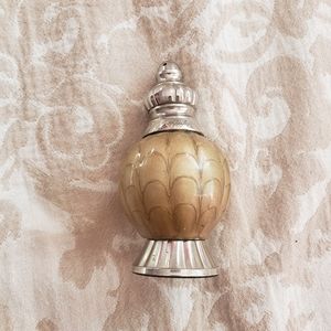 Single salt/pepper shaker🧂